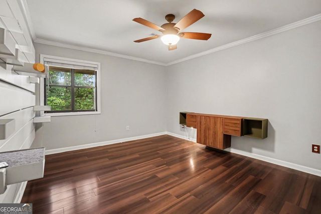 1006 Creatwood Circle SE, Smyrna, GA 30080