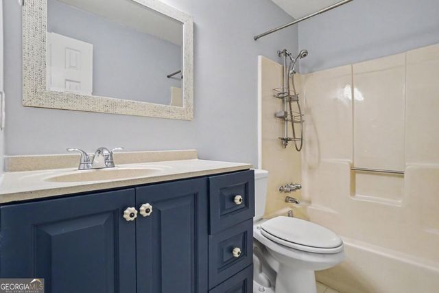 1006 Creatwood Circle SE, Smyrna, GA 30080