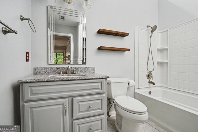 1006 Creatwood Circle SE, Smyrna, GA 30080