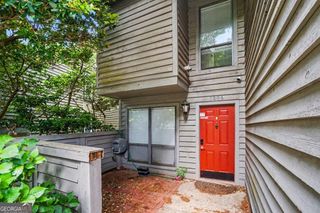 1006 Creatwood Circle SE, Smyrna, GA 30080