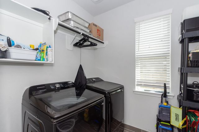 62 Carmel Drive, Manvel, TX 77578