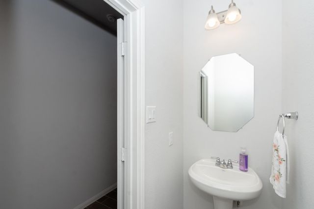 62 Carmel Drive, Manvel, TX 77578