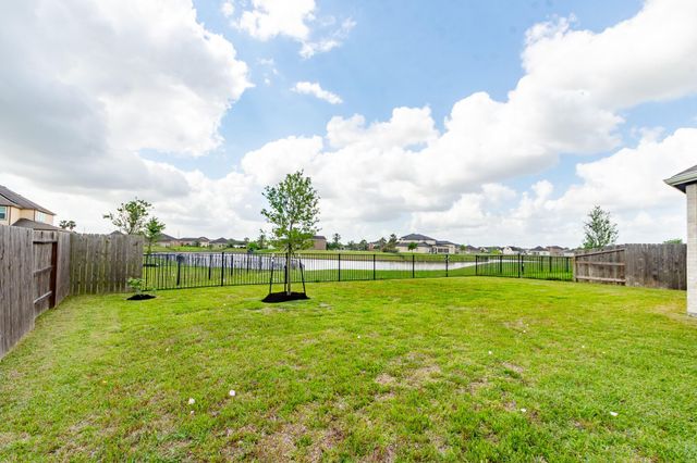 62 Carmel Drive, Manvel, TX 77578