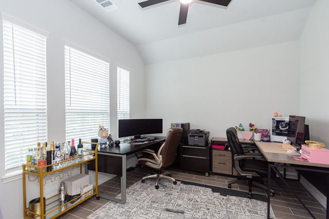 62 Carmel Drive, Manvel, TX 77578