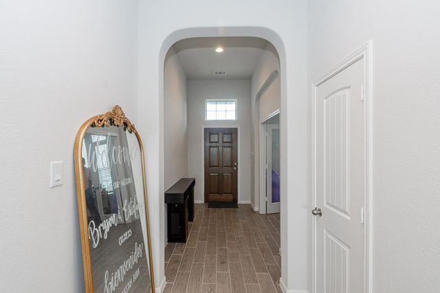 62 Carmel Drive, Manvel, TX 77578