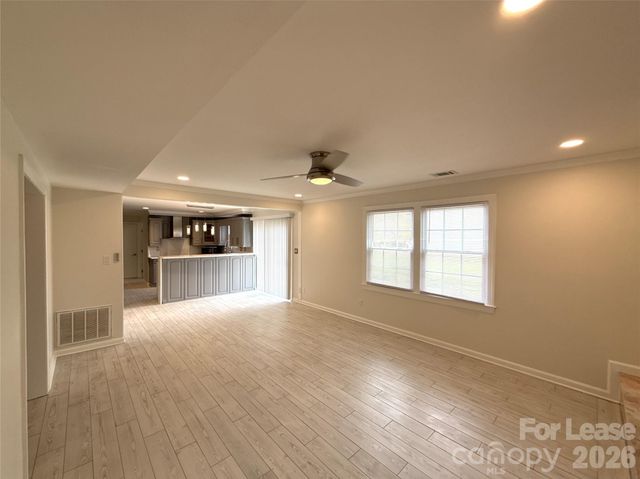 7318 Connan Lane, Charlotte, NC 28226