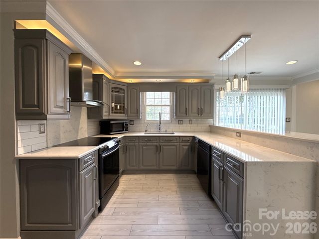 7318 Connan Lane, Charlotte, NC 28226