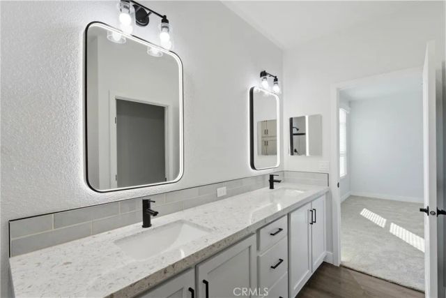 1150 Ventura 77, Camarillo, CA 93010