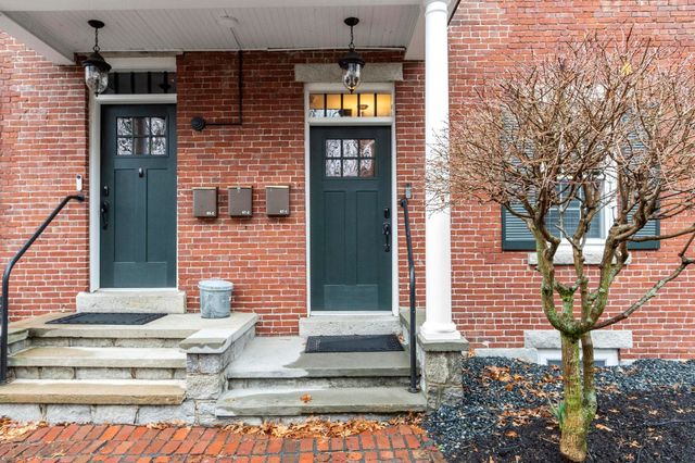 67 West Merrimack St Apt 2, Manchester, NH 03101