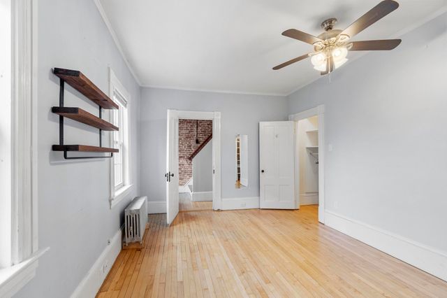 67 West Merrimack St Apt 2, Manchester, NH 03101