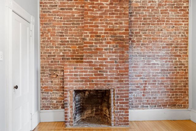 67 West Merrimack St Apt 2, Manchester, NH 03101