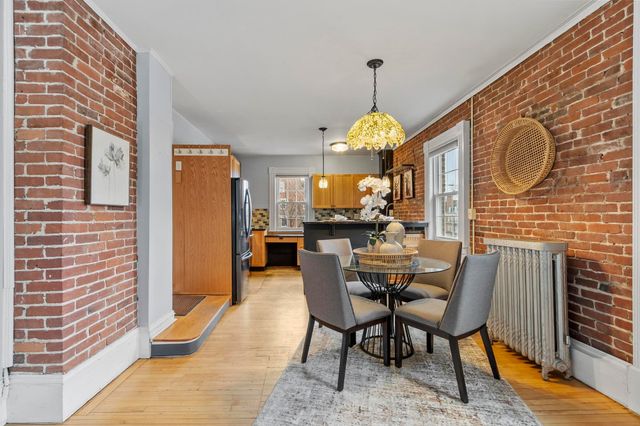 67 West Merrimack St Apt 2, Manchester, NH 03101