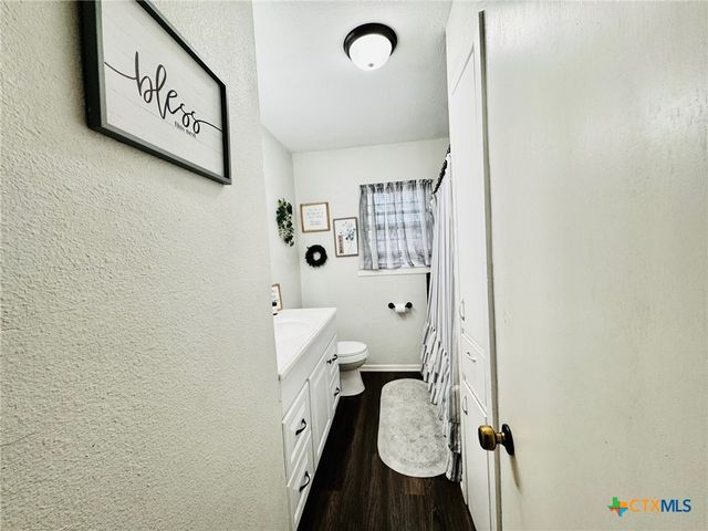 124 Cottonwood Drive, Gatesville, TX 76528