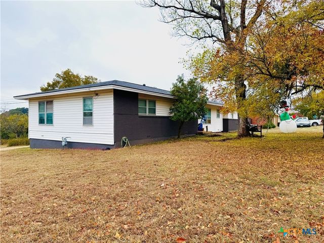 124 Cottonwood Drive, Gatesville, TX 76528