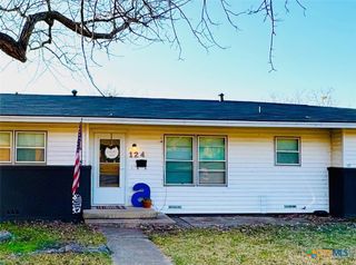 124 Cottonwood Drive, Gatesville, TX 76528