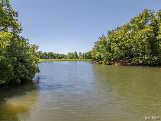 949 Audubon Oaks Drive, Innsbrook, MO 63390