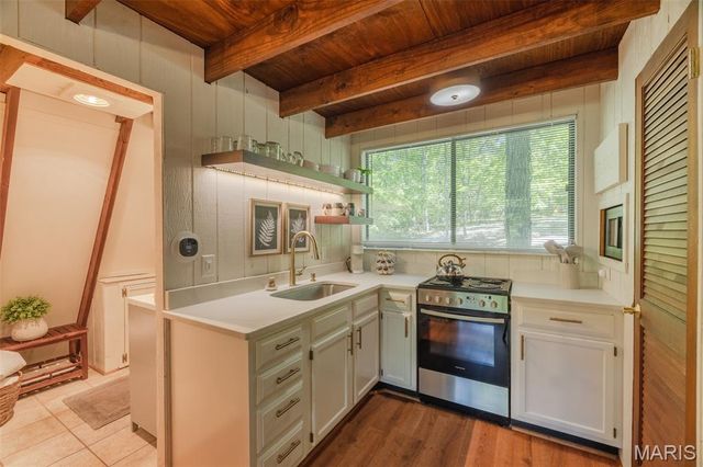949 Audubon Oaks Drive, Innsbrook, MO 63390
