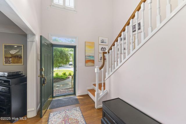 817 Lord Granville Drive, Morehead City, NC 28557