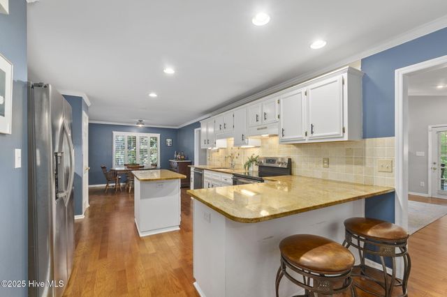 817 Lord Granville Drive, Morehead City, NC 28557