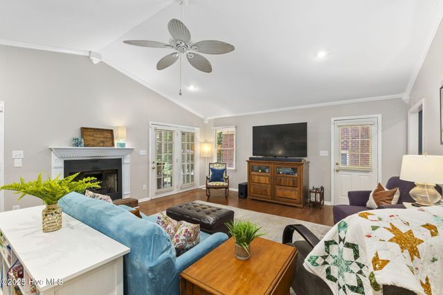 817 Lord Granville Drive, Morehead City, NC 28557