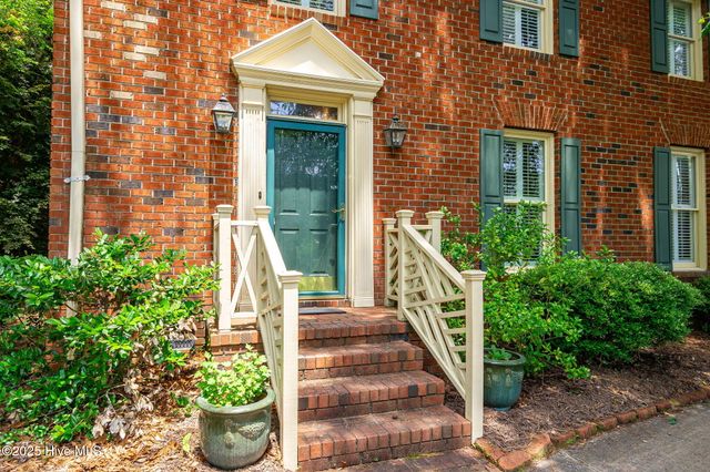 817 Lord Granville Drive, Morehead City, NC 28557