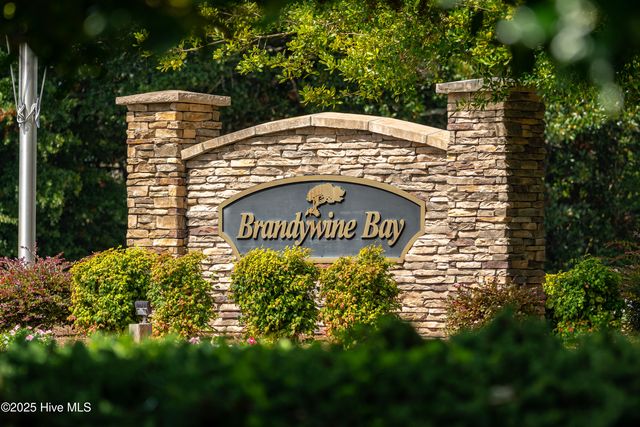 817 Lord Granville Drive, Morehead City, NC 28557