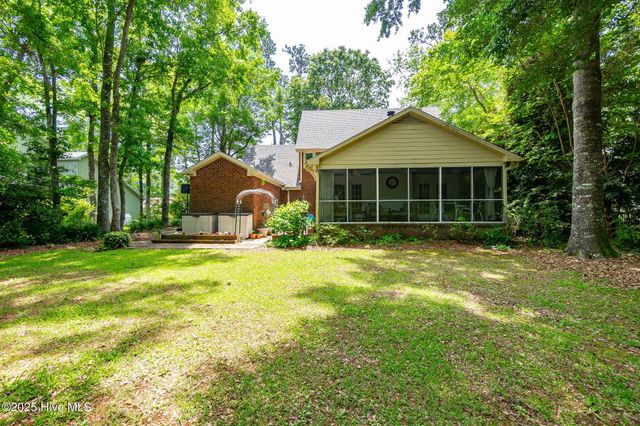 817 Lord Granville Drive, Morehead City, NC 28557
