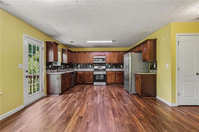 524 Mccain Creek Trail, Stockbridge, GA 30281