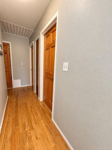 32228 Columbus Drive, Warren, MI 48088