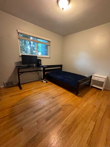 32228 Columbus Drive, Warren, MI 48088