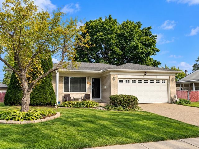 32228 Columbus Drive, Warren, MI 48088