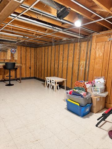 32228 Columbus Drive, Warren, MI 48088