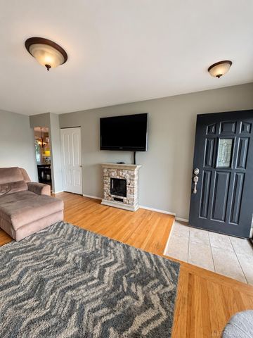 32228 Columbus Drive, Warren, MI 48088