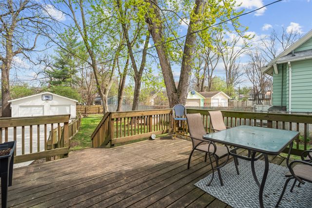 1705 E 12th Street, Des Moines, IA 50316