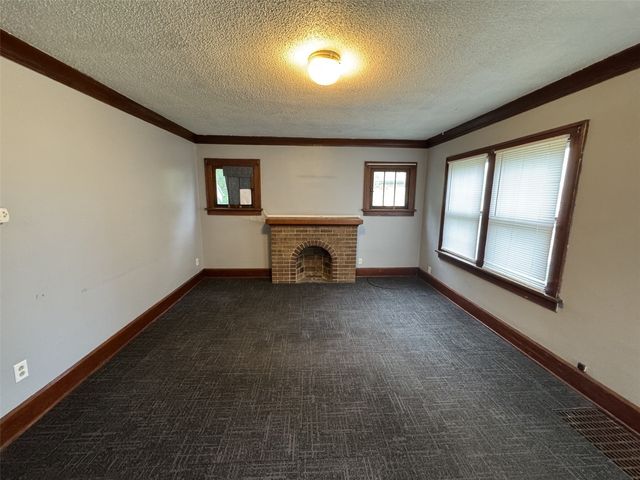 238 11th Street NW, Cedar Rapids, IA 52405