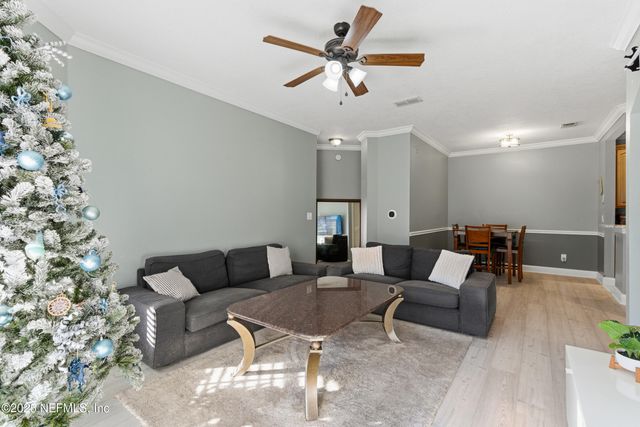 10000 GATE Parkway 613, Jacksonville, FL 32246