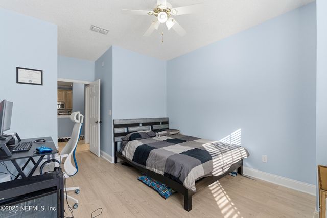 10000 GATE Parkway 613, Jacksonville, FL 32246