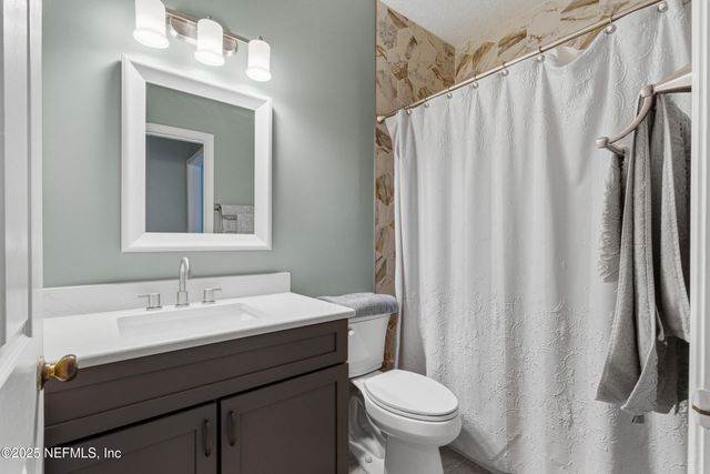 10000 GATE Parkway 613, Jacksonville, FL 32246