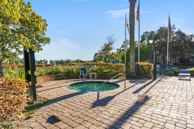 10000 GATE Parkway 613, Jacksonville, FL 32246