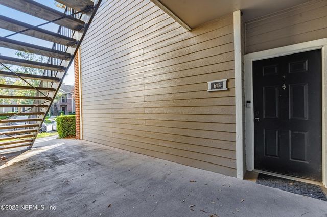 10000 GATE Parkway 613, Jacksonville, FL 32246