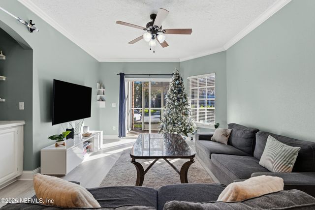 10000 GATE Parkway 613, Jacksonville, FL 32246