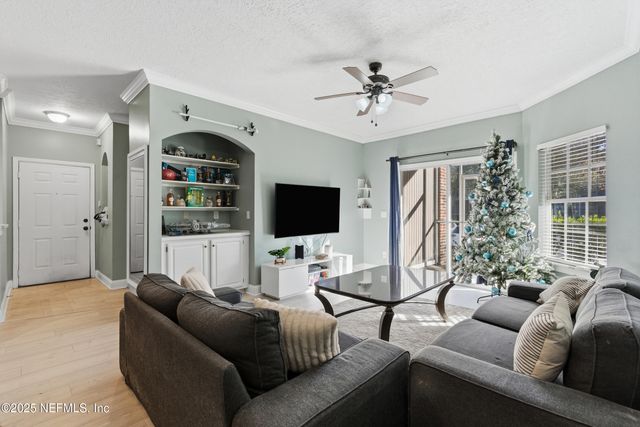 10000 GATE Parkway 613, Jacksonville, FL 32246