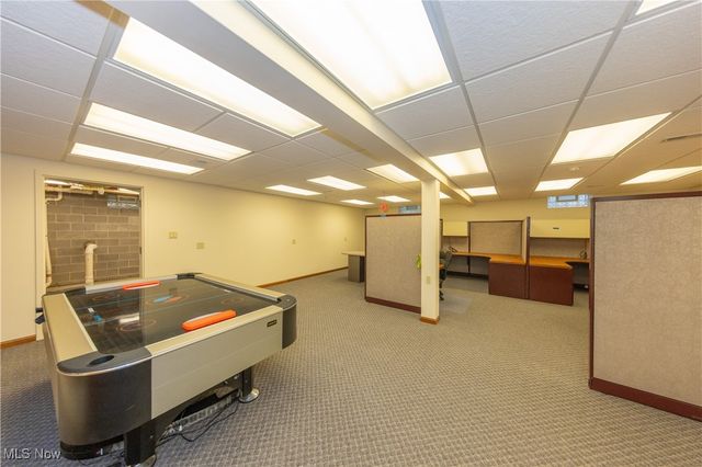 8158 Kirtland Chardon Road, Kirtland, OH 44094