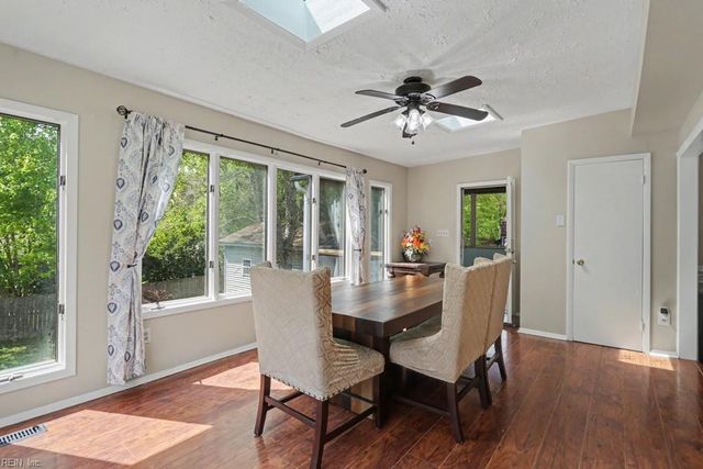 19 Cathy DR, Newport News, VA 23608