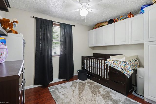 19 Cathy DR, Newport News, VA 23608