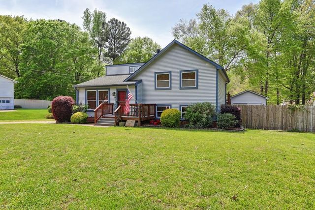 19 Cathy DR, Newport News, VA 23608