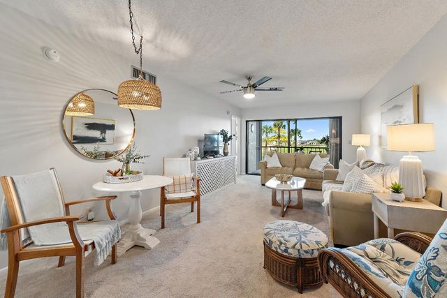 13369 Touchstone Place 203, Palm Beach Gardens, FL 33418