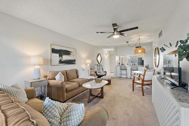 13369 Touchstone Place 203, Palm Beach Gardens, FL 33418