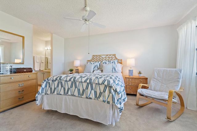 13369 Touchstone Place 203, Palm Beach Gardens, FL 33418