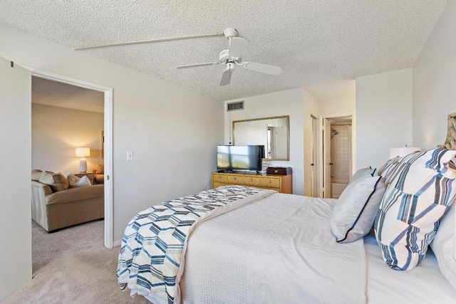 13369 Touchstone Place 203, Palm Beach Gardens, FL 33418